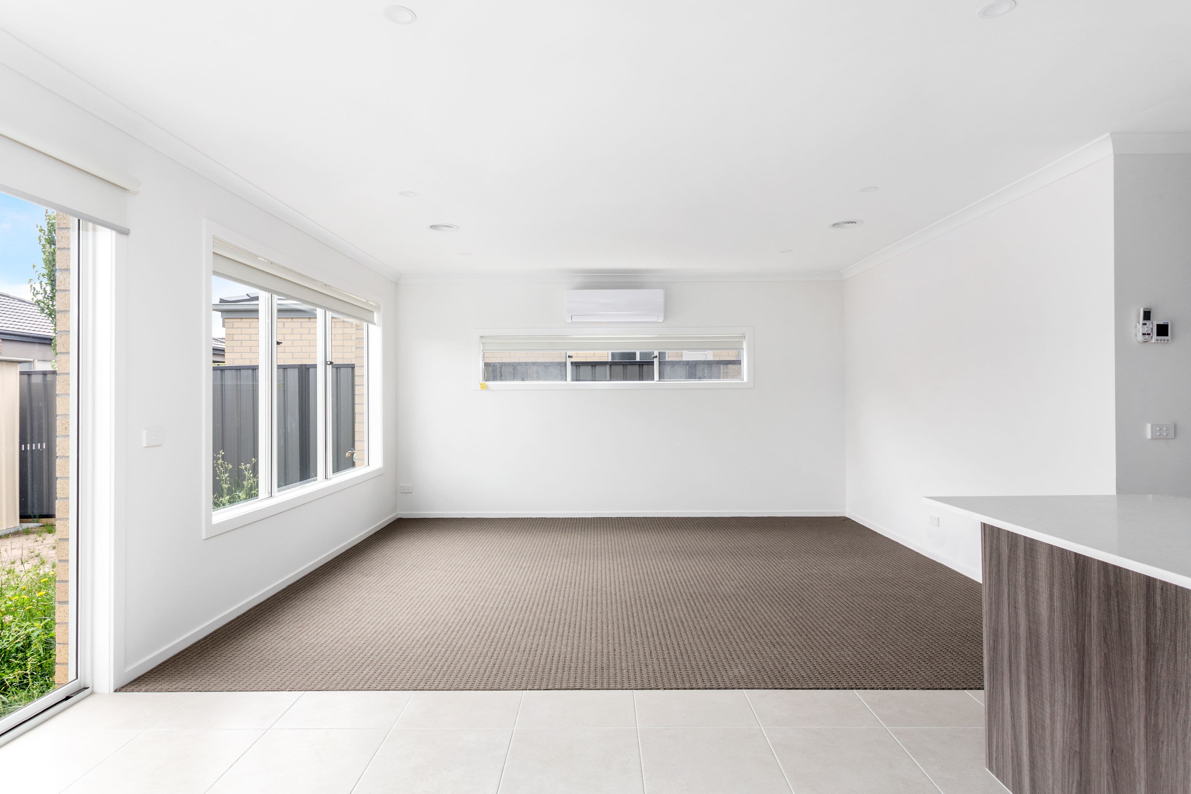9 Cabernet Way, Pakenham VIC 3810, Pakenham - Thumbnail 3