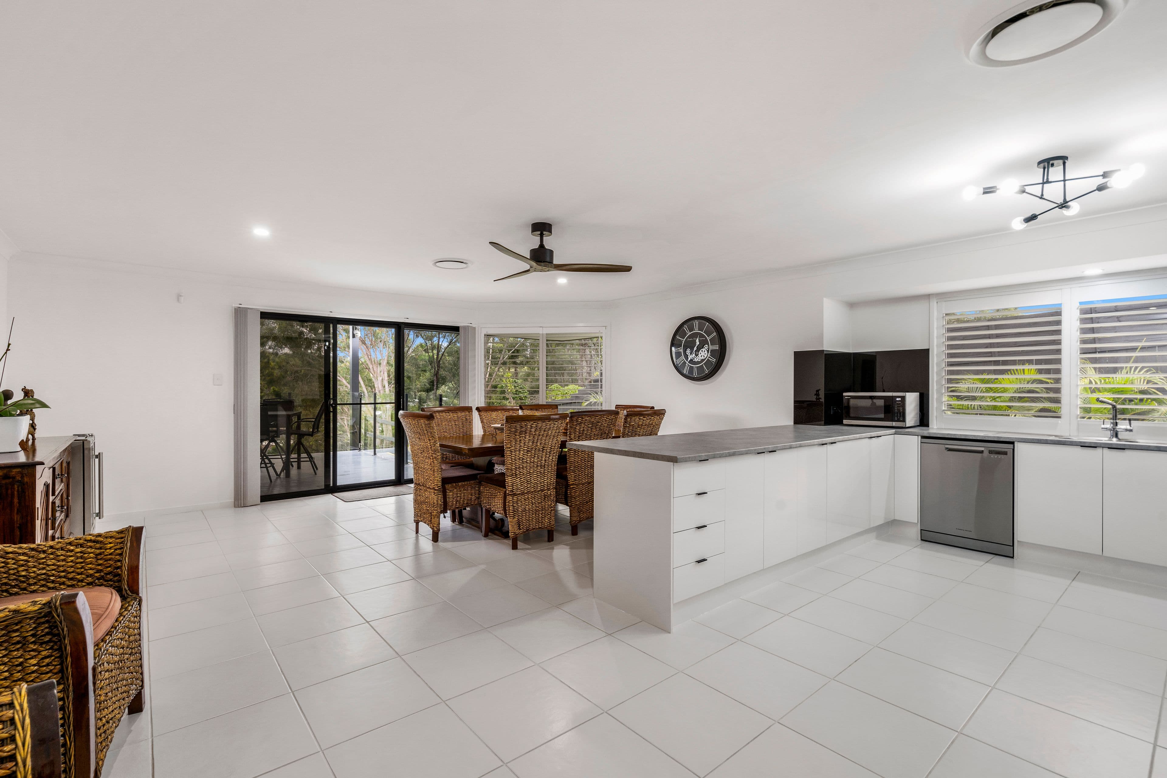 1 Wunburra Circle, Pacific Pines QLD 4211, Pacific Pines - Thumbnail 7