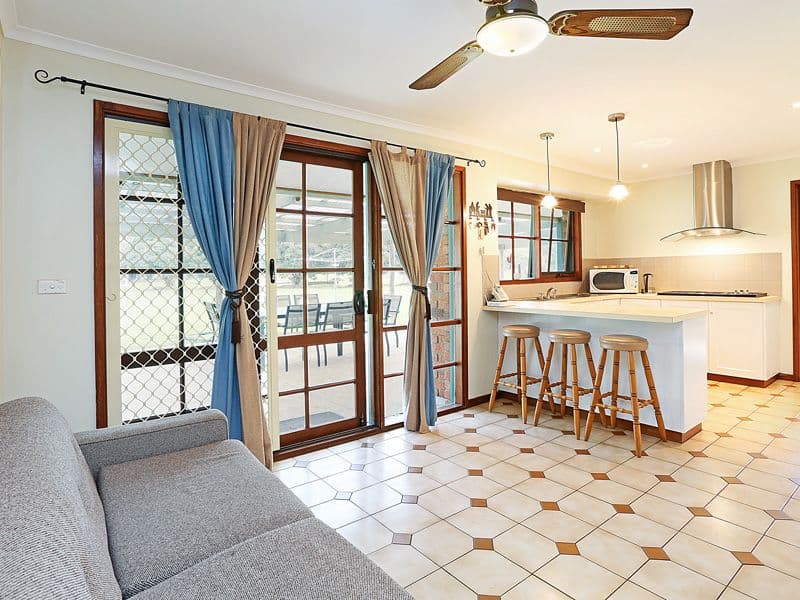 2 Redgum Drive, TEESDALE VIC 3328, Teesdale - Thumbnail 4