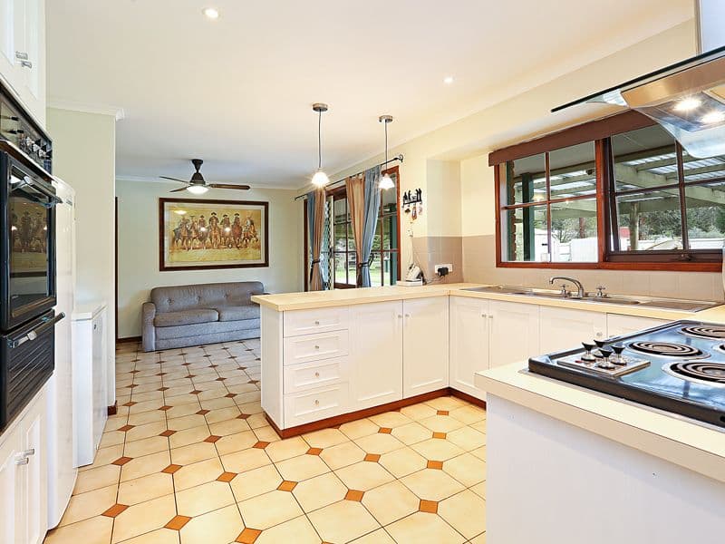 2 Redgum Drive, TEESDALE VIC 3328, Teesdale - Thumbnail 5