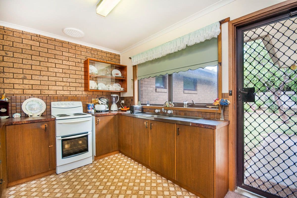56 Queens Road, Warrnambool VIC 3280, Warrnambool - Thumbnail 3