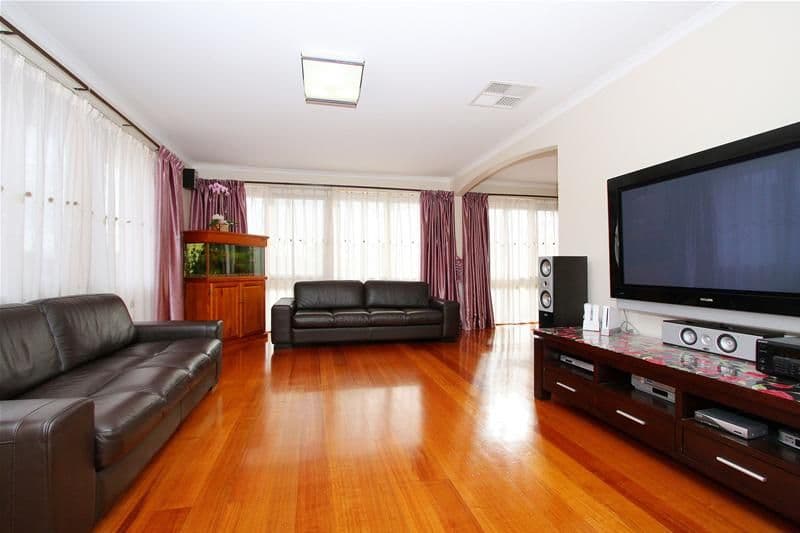 36 Tasman Drive, BUNDOORA VIC 3083, Bundoora - Thumbnail 2