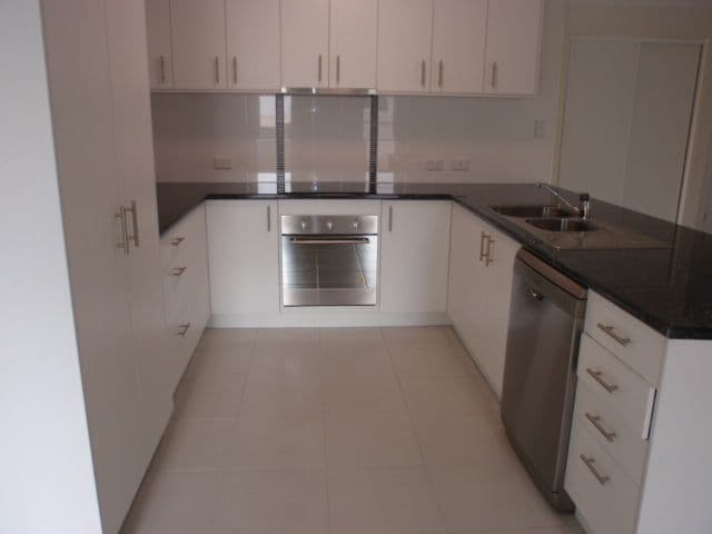 4 Paperbark Place, Emerald QLD 4720, Emerald - Thumbnail 2