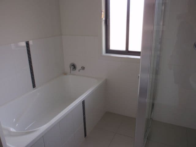 4 Paperbark Place, Emerald QLD 4720, Emerald - Thumbnail 5