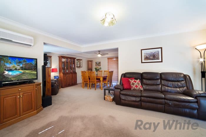 19 Kentmere Drive, LAKELANDS NSW 2282, Lakelands - Thumbnail 3