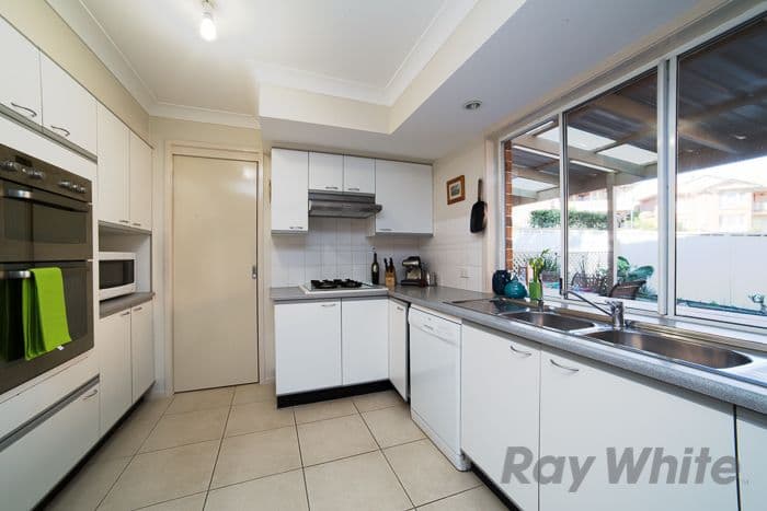 19 Kentmere Drive, LAKELANDS NSW 2282, Lakelands - Thumbnail 7