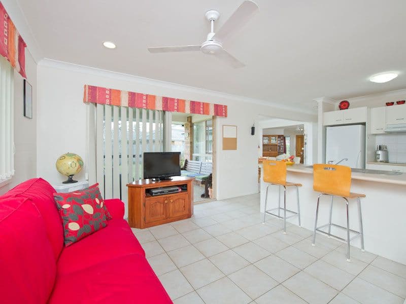 18 Kirralee Crescent, UPPER KEDRON QLD 4055, Upper Kedron - Thumbnail 5