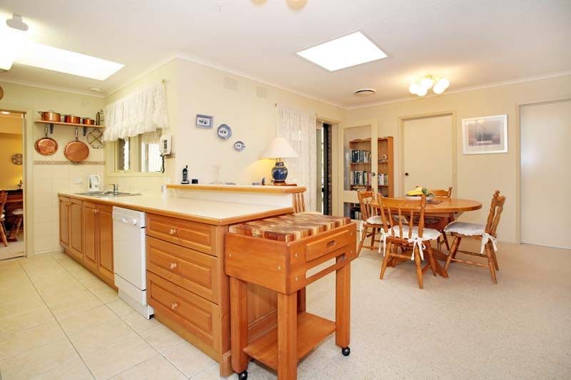 77  Columbia Drive, WHEELERS HILL VIC 3150, Wheelers Hill - Thumbnail 5