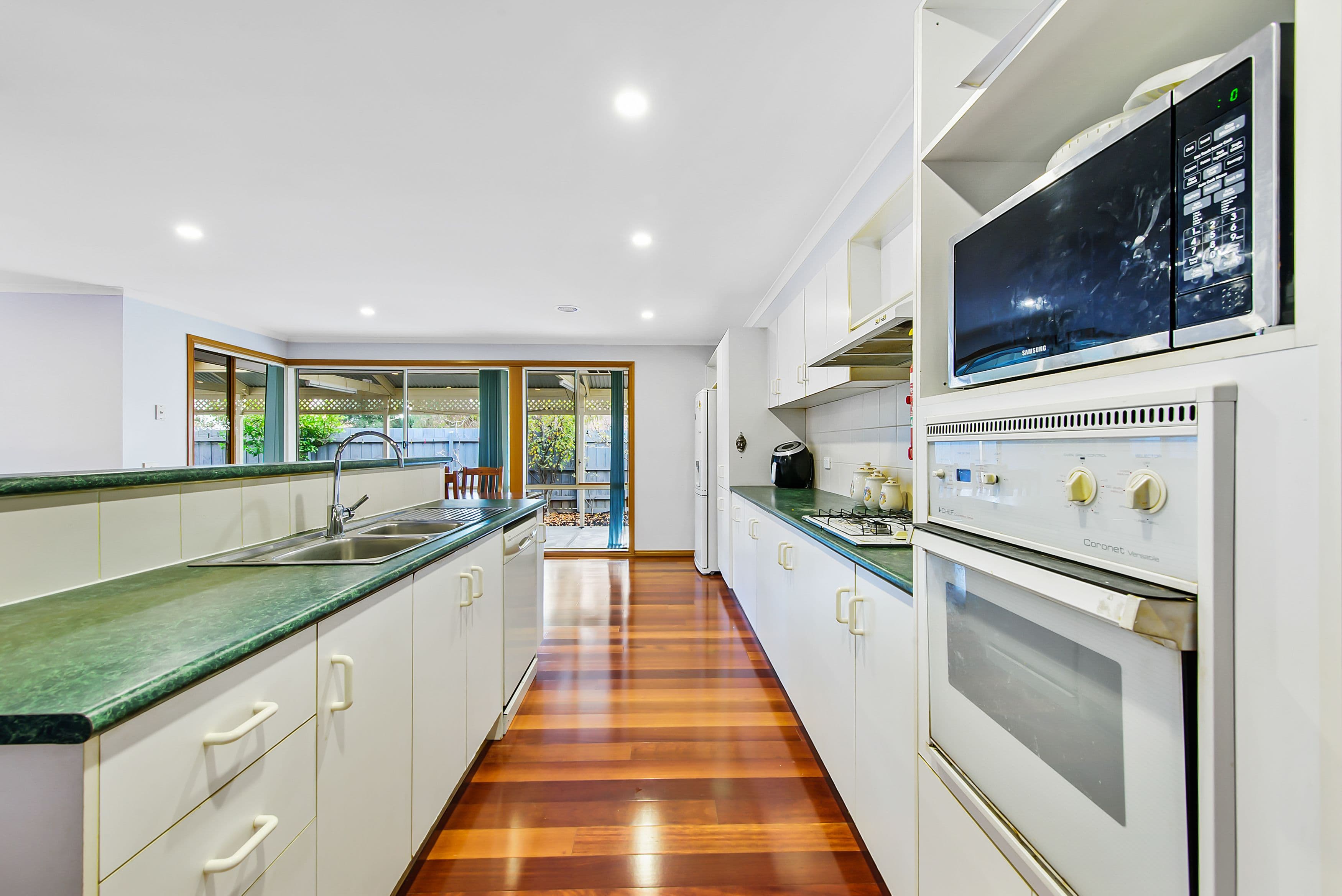 49 Stagecoach Crescent, Sydenham VIC 3037, Sydenham - Thumbnail 3