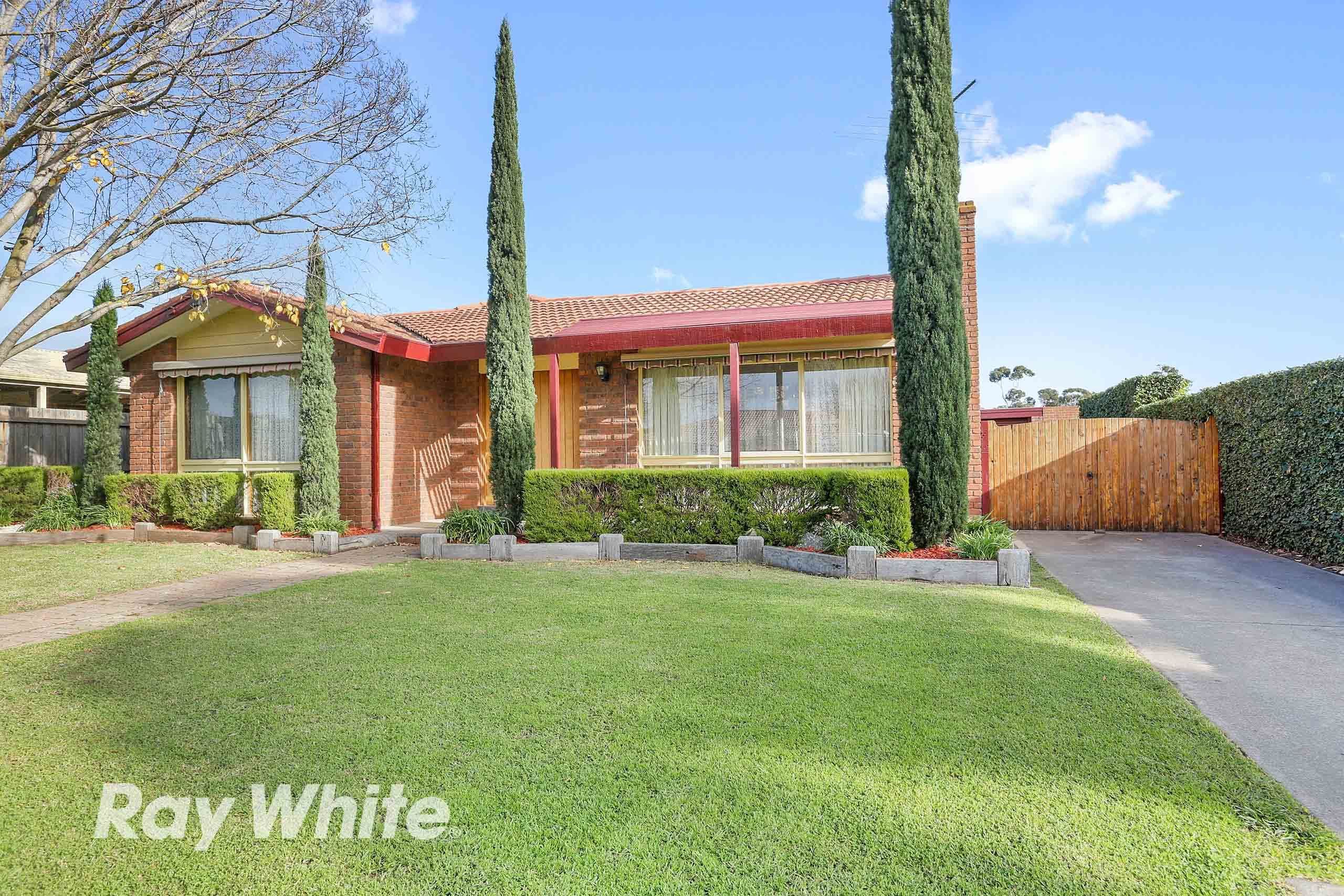 17 Cameron Crescent, Lara VIC 3212, Lara - Thumbnail 2