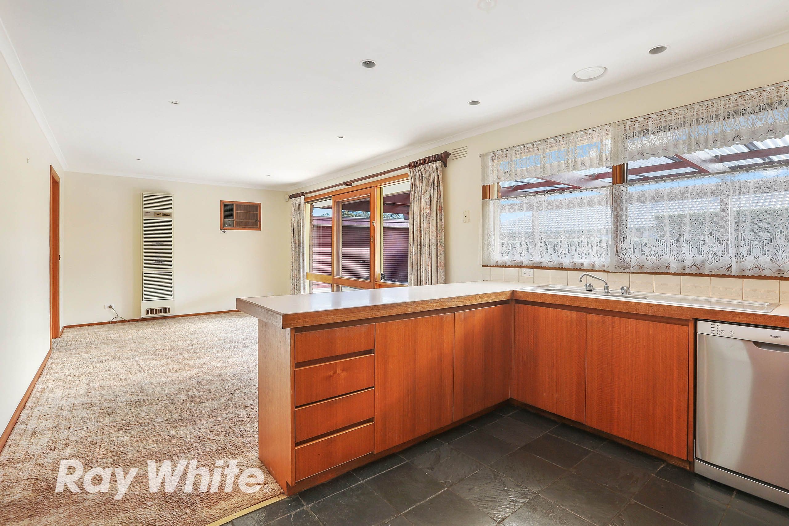 17 Cameron Crescent, Lara VIC 3212, Lara - Thumbnail 5