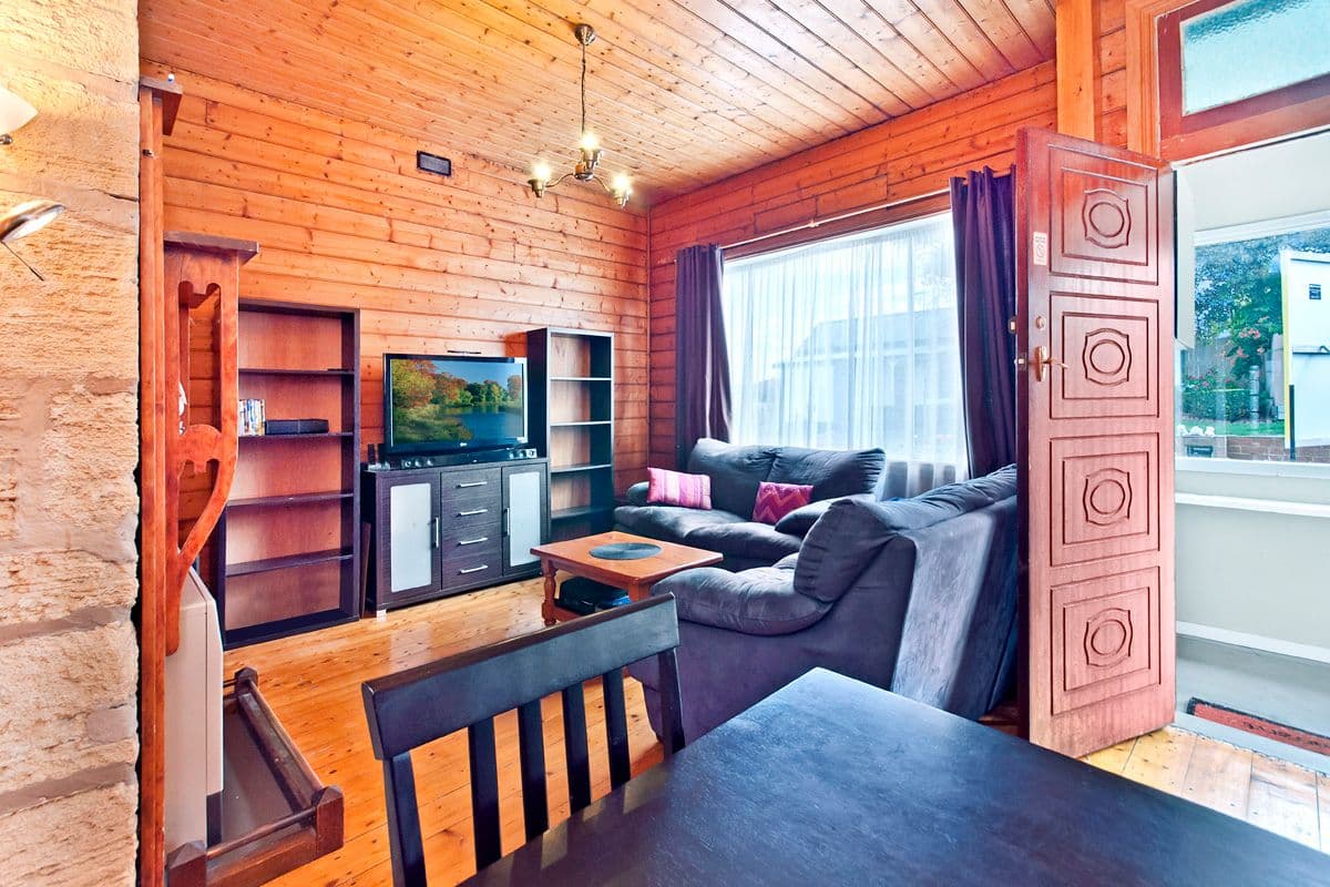 14 Bath Avenue, Warrnambool VIC 3280, Warrnambool - Thumbnail 2
