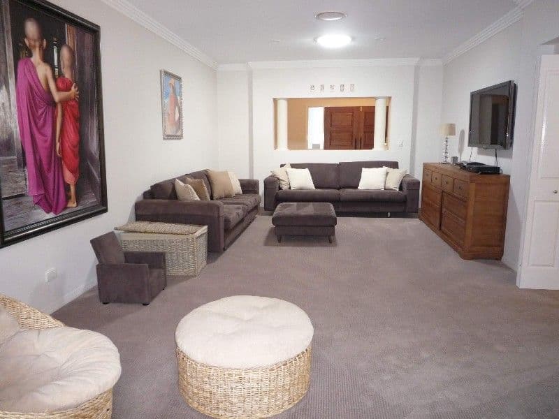 17 Nottinghill Gate Drive, ARUNDEL QLD 4214, Arundel - Thumbnail 3