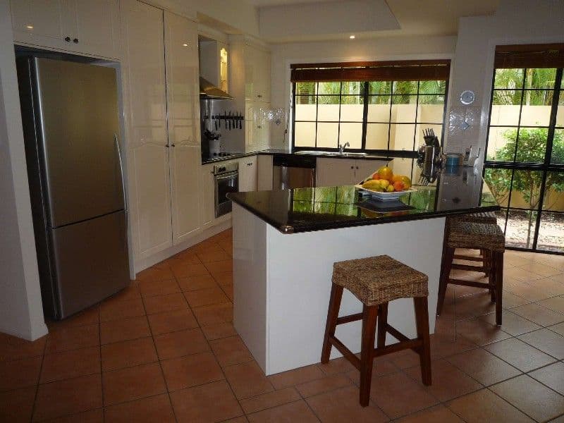 17 Nottinghill Gate Drive, ARUNDEL QLD 4214, Arundel - Thumbnail 7