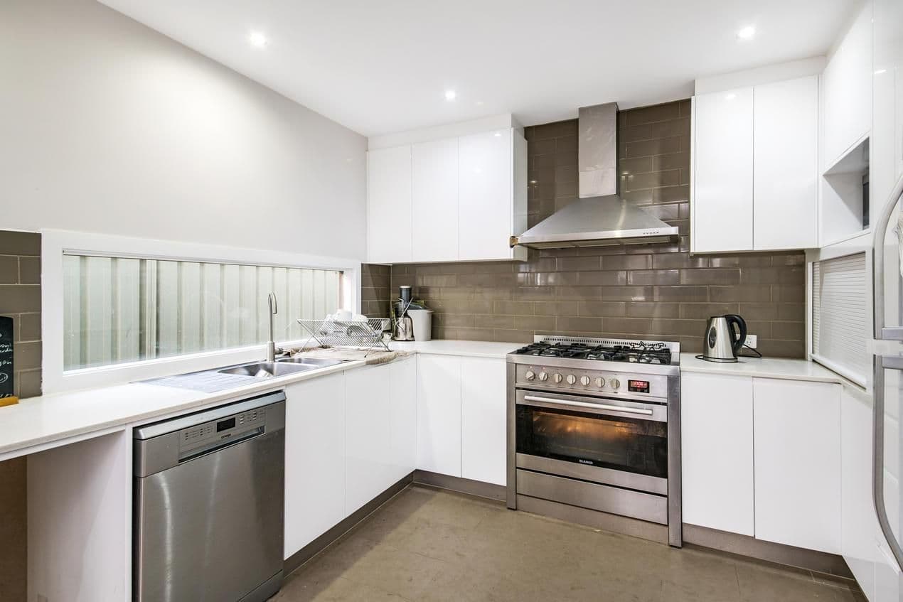 36 Ernest Street, Labrador QLD 4215, Labrador - Thumbnail 3