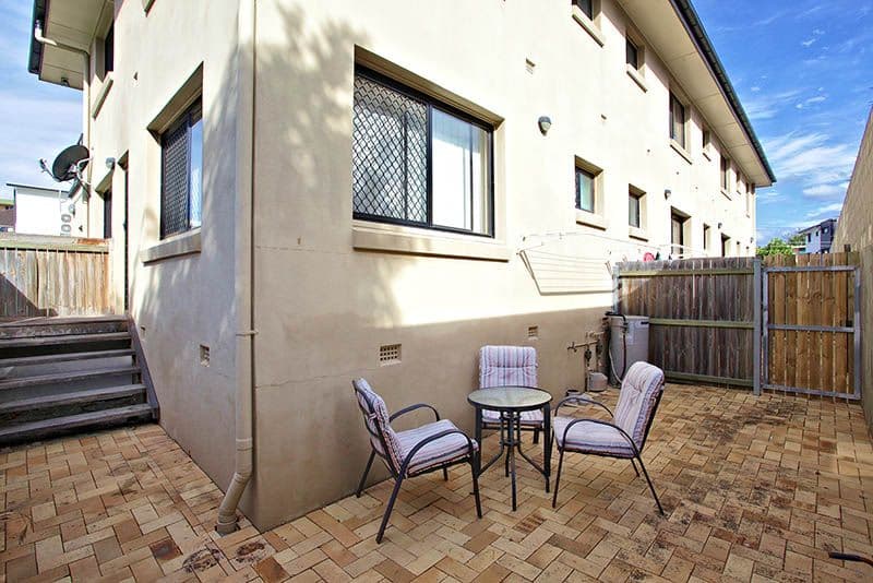 8 Kitchener Street, COORPAROO QLD 4151, Coorparoo - Image 1