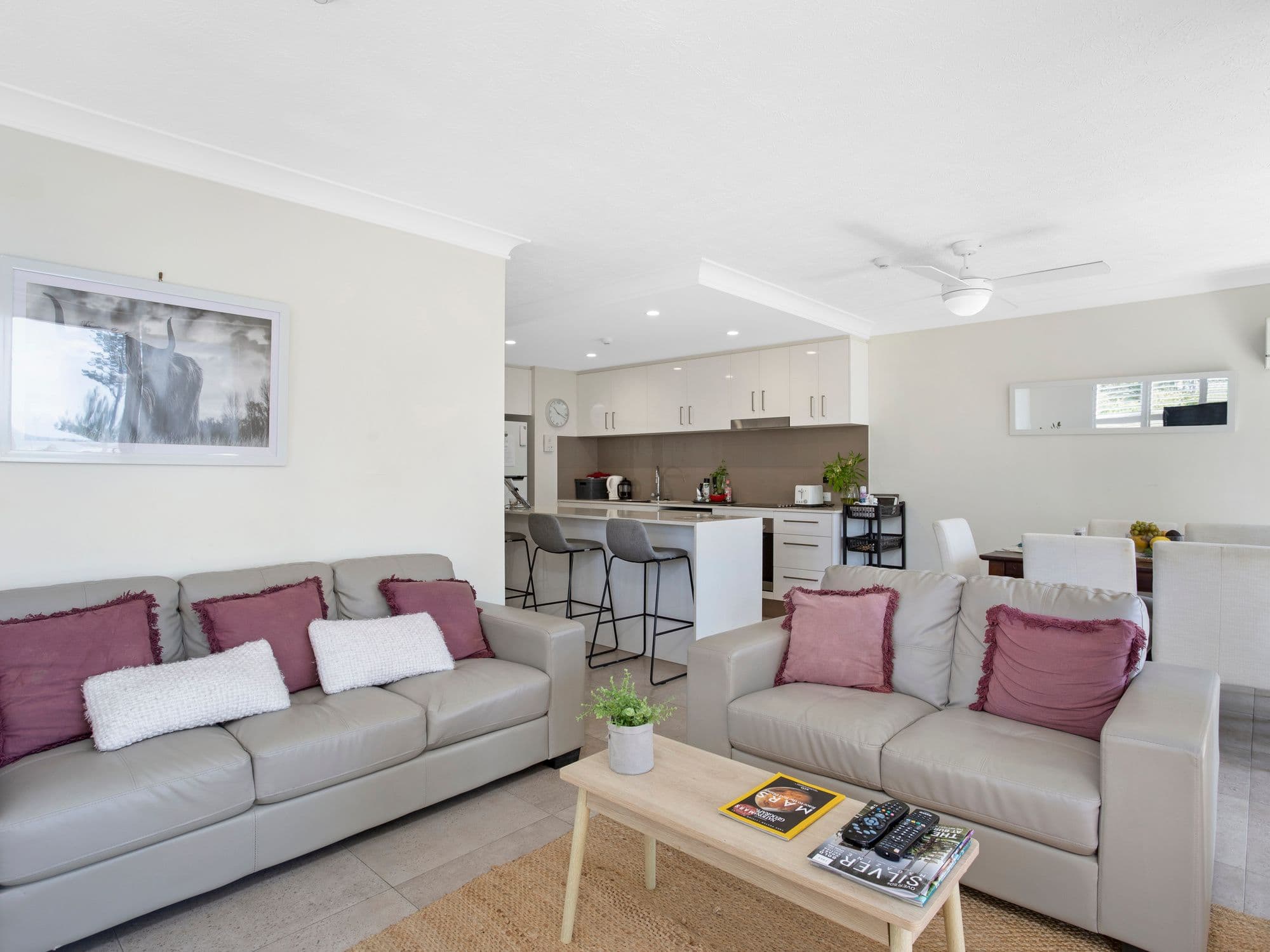52 Goodwin Terrace, Burleigh Heads QLD 4220, Burleigh Heads - Thumbnail 4