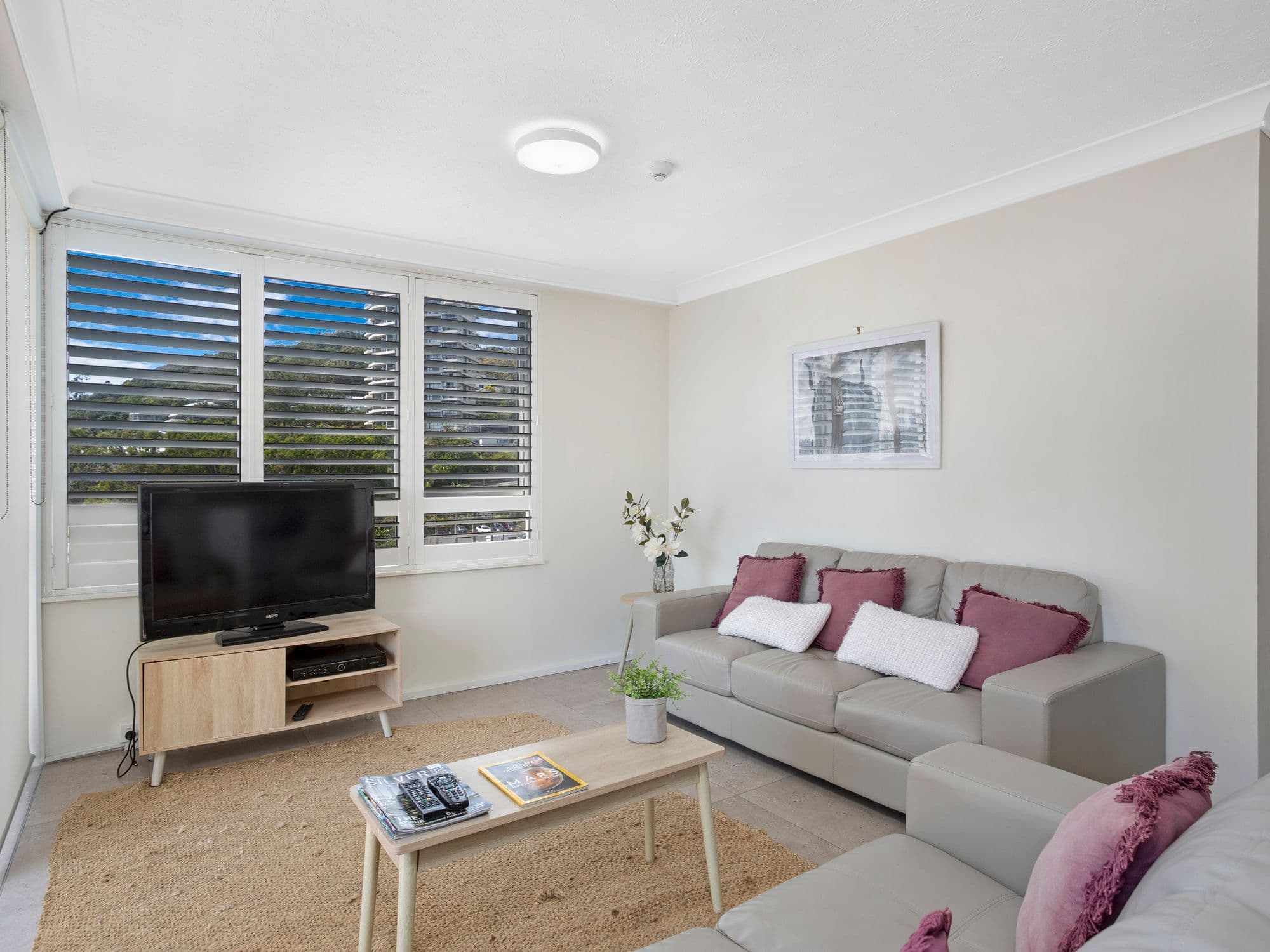 52 Goodwin Terrace, Burleigh Heads QLD 4220, Burleigh Heads - Thumbnail 5
