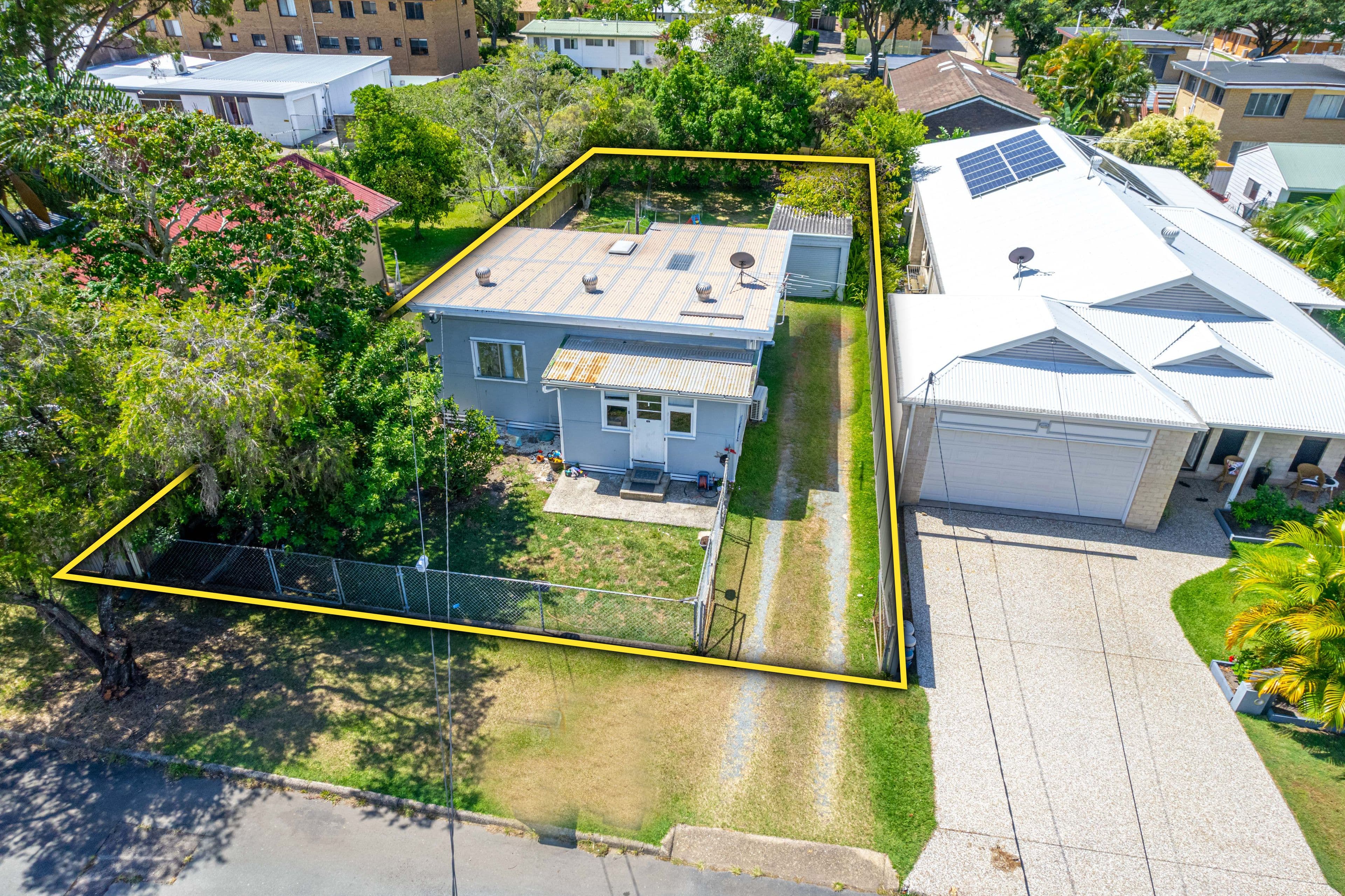 32 Steven Street, Redcliffe QLD 4020, Redcliffe - Thumbnail 2