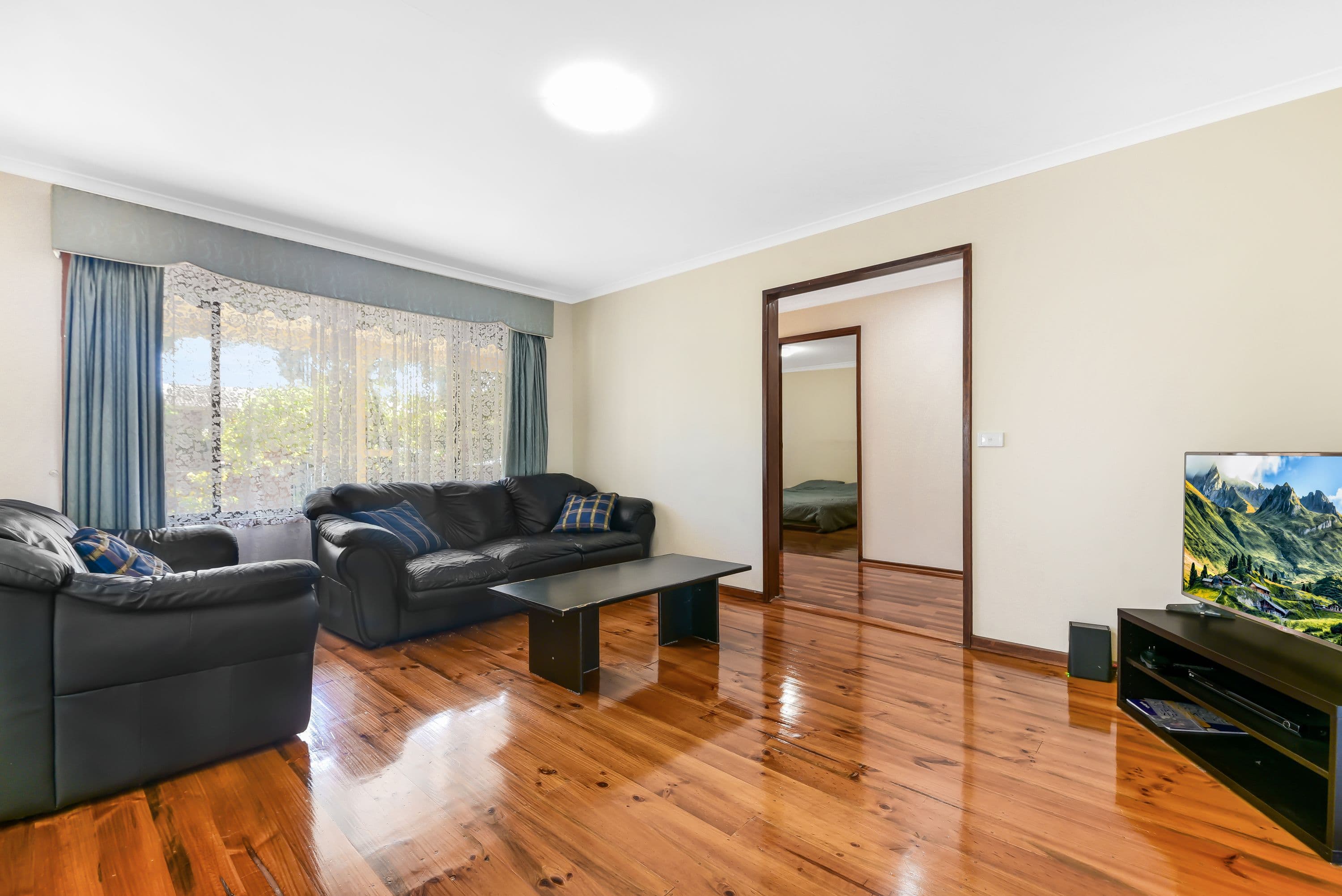 47 Tarago Crescent, Clayton South VIC 3169, Clayton South - Thumbnail 3