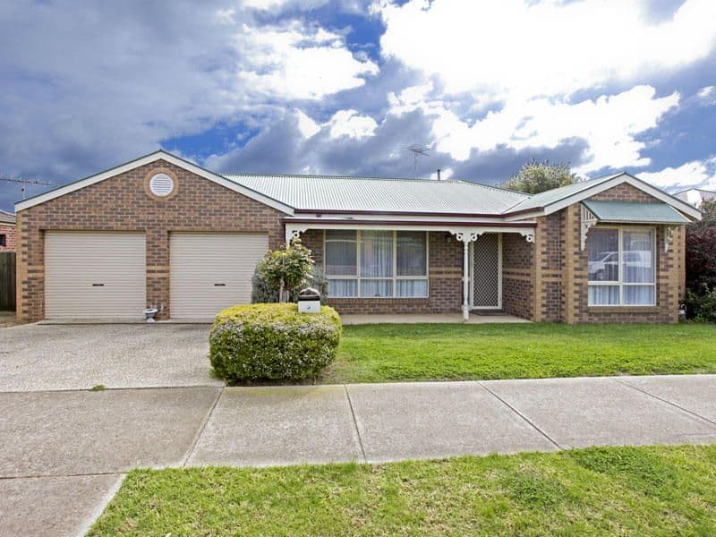 3 Oakwood Crescent, WAURN PONDS VIC 3216, Waurn Ponds - Image 1