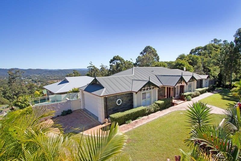 1 Gracilis Court, ELANORA QLD 4221, Elanora - Thumbnail 3