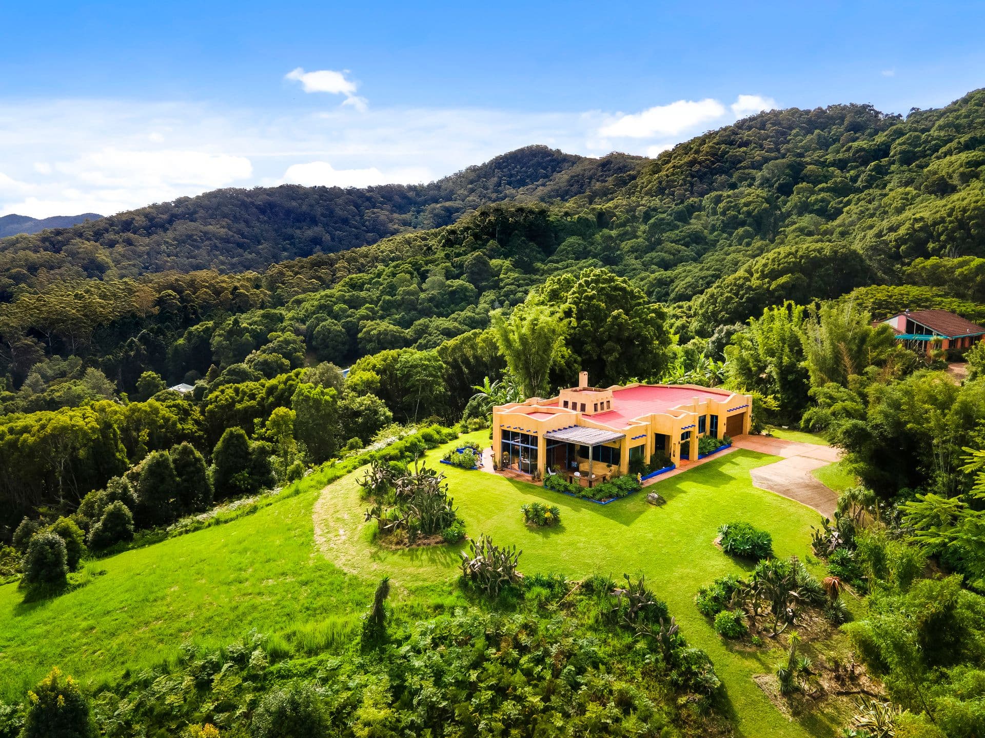 888 Tallebudgera Creek Road, Tallebudgera Valley QLD 4228, Tallebudgera Valley - Thumbnail 2