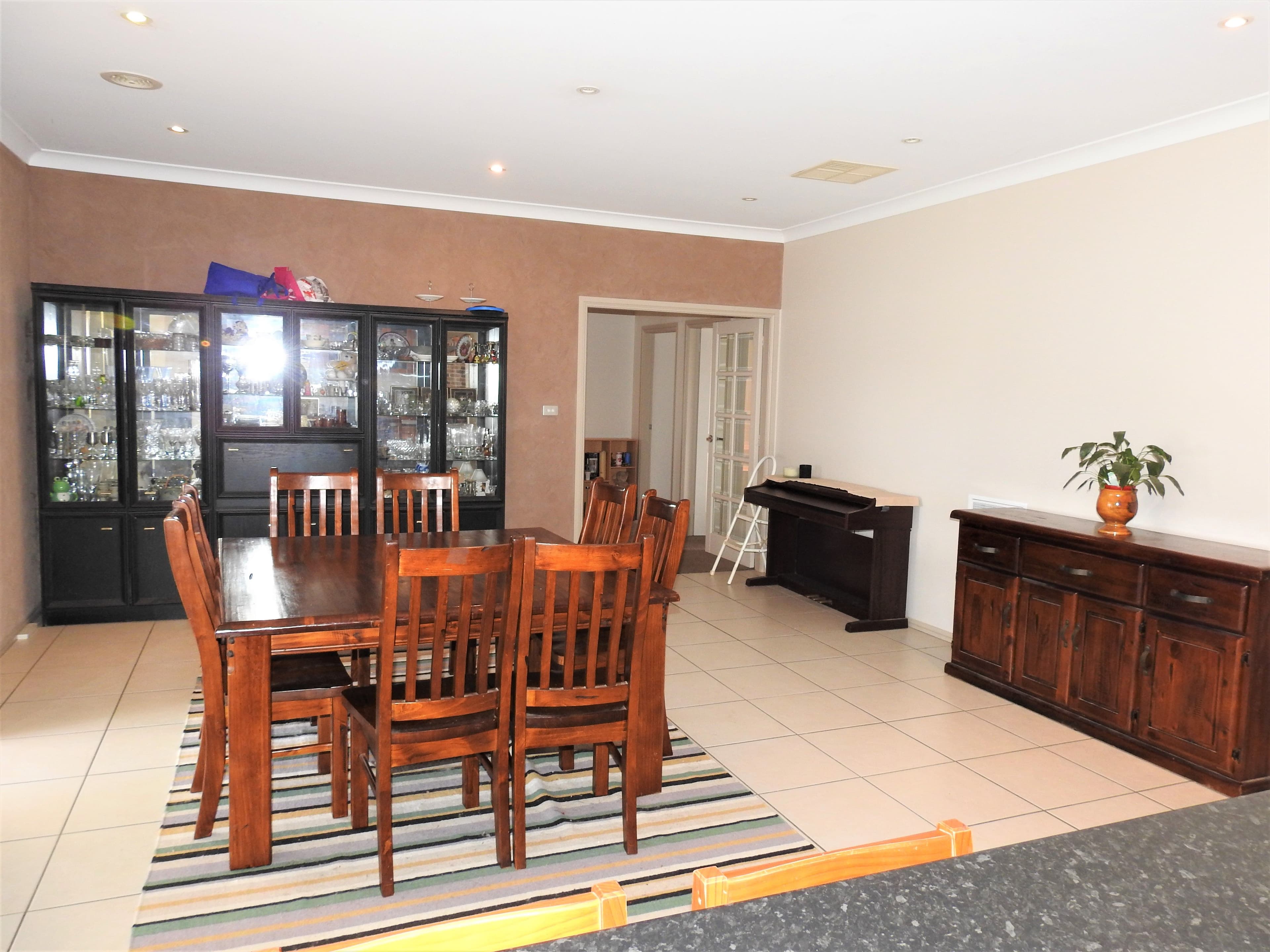 25 Settlers Place, Young - Thumbnail 3