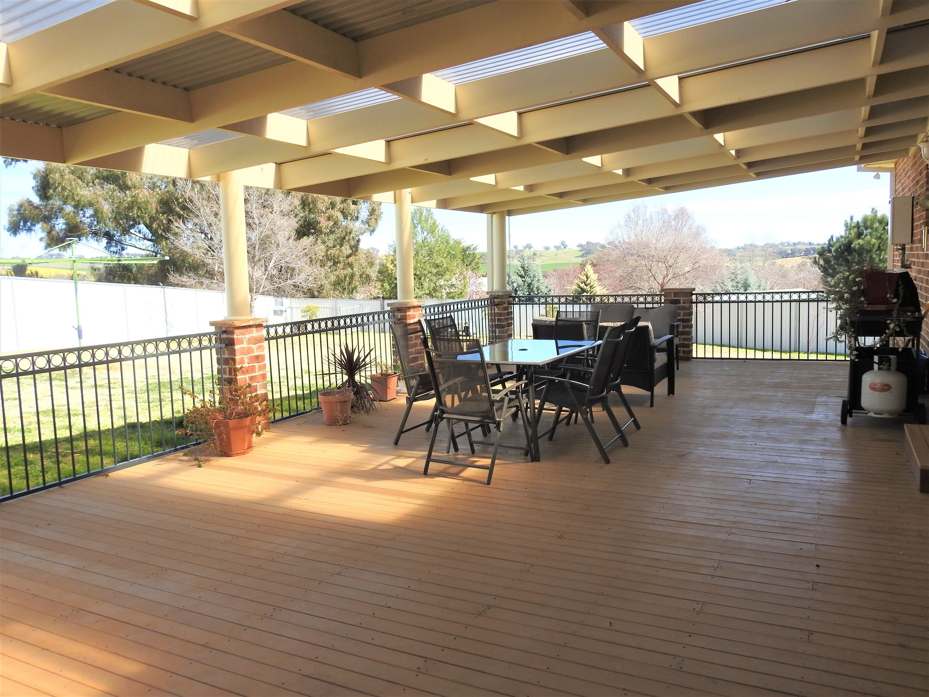 25 Settlers Place, Young - Thumbnail 4