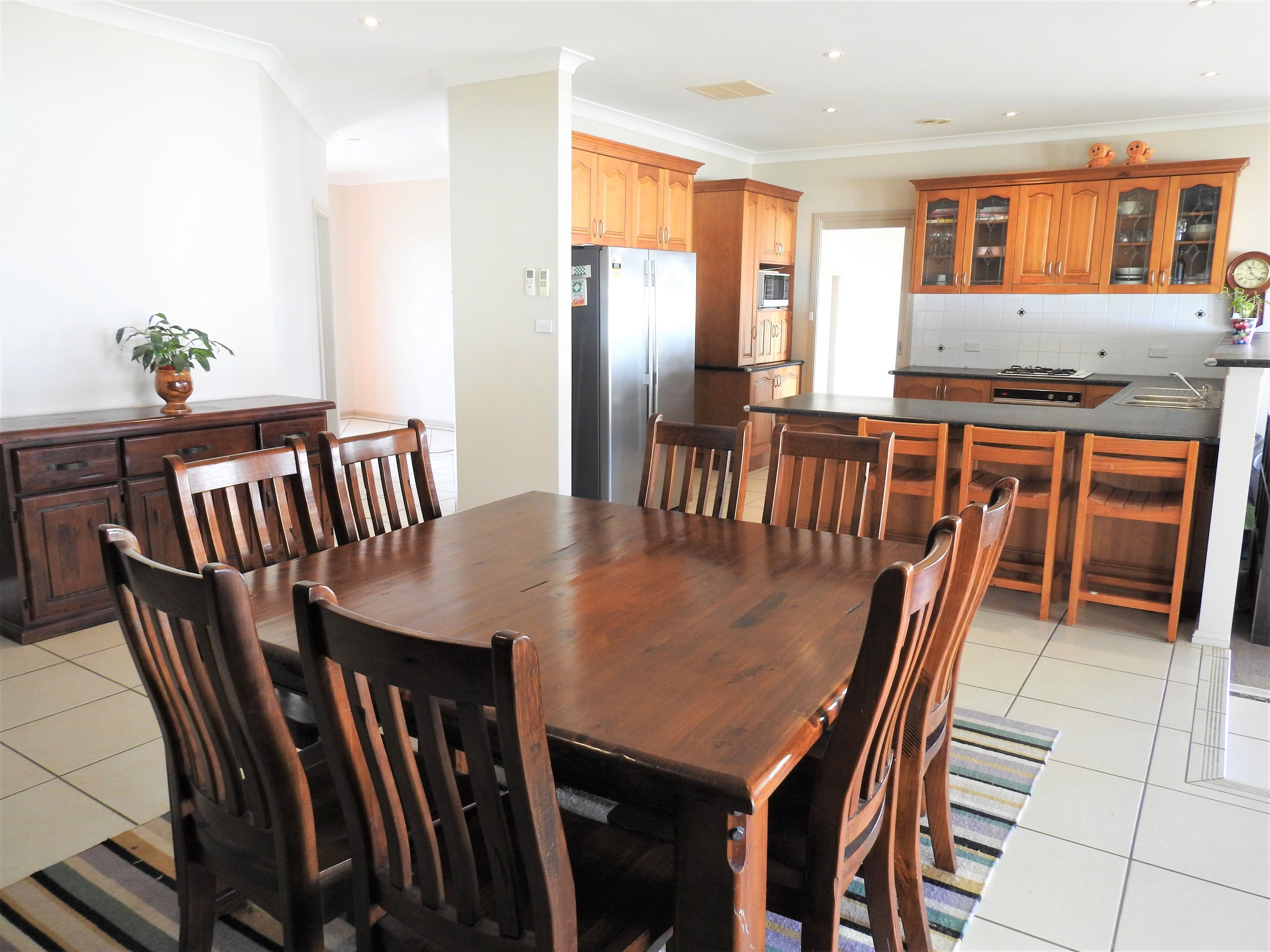 25 Settlers Place, Young - Thumbnail 5