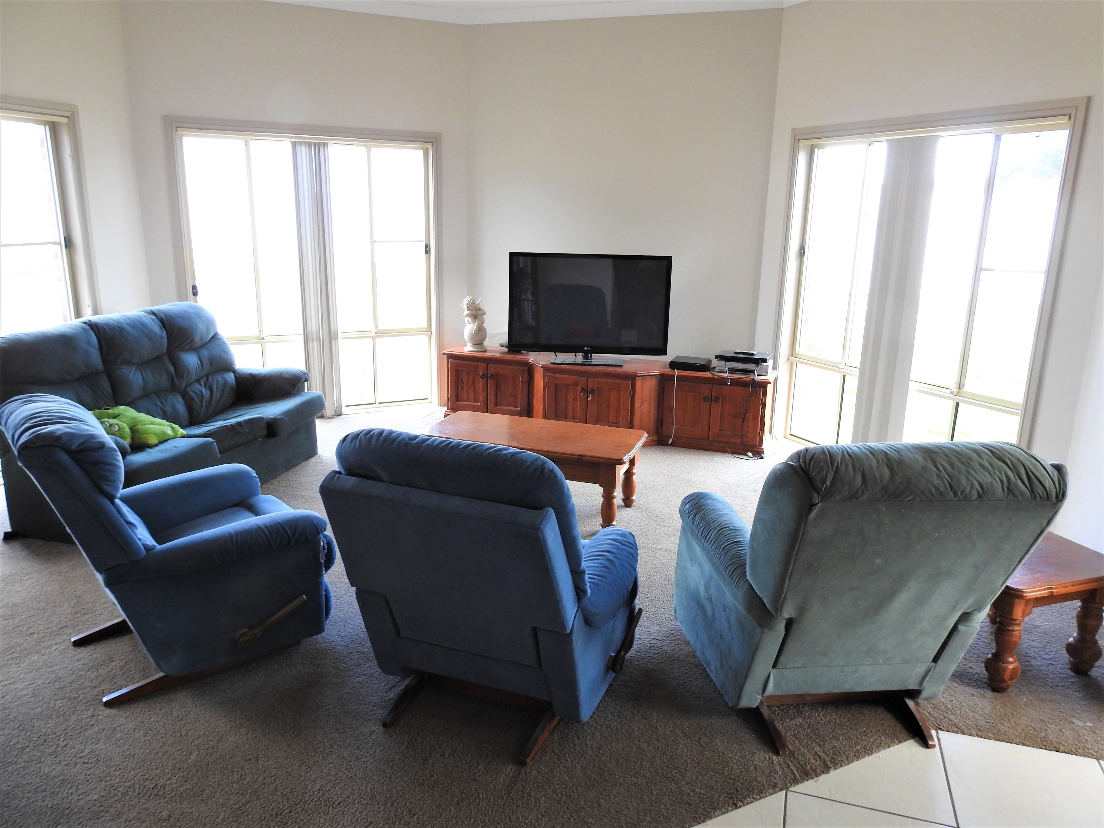 25 Settlers Place, Young - Thumbnail 6