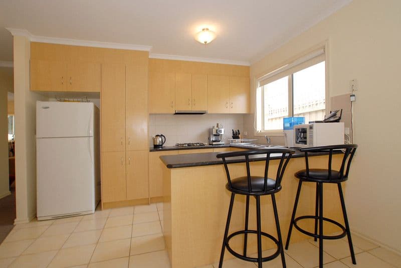 23 Leman Crescent, NOBLE PARK VIC 3174, Noble Park - Thumbnail 2