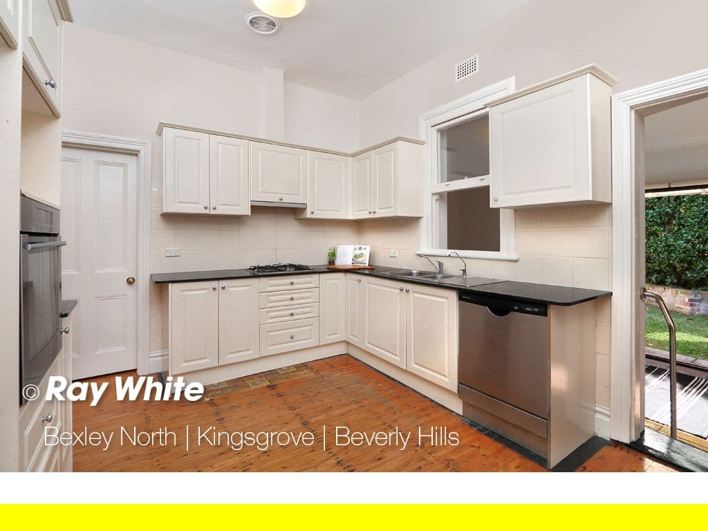 30 Morton Avenue, Lewisham - Thumbnail 2