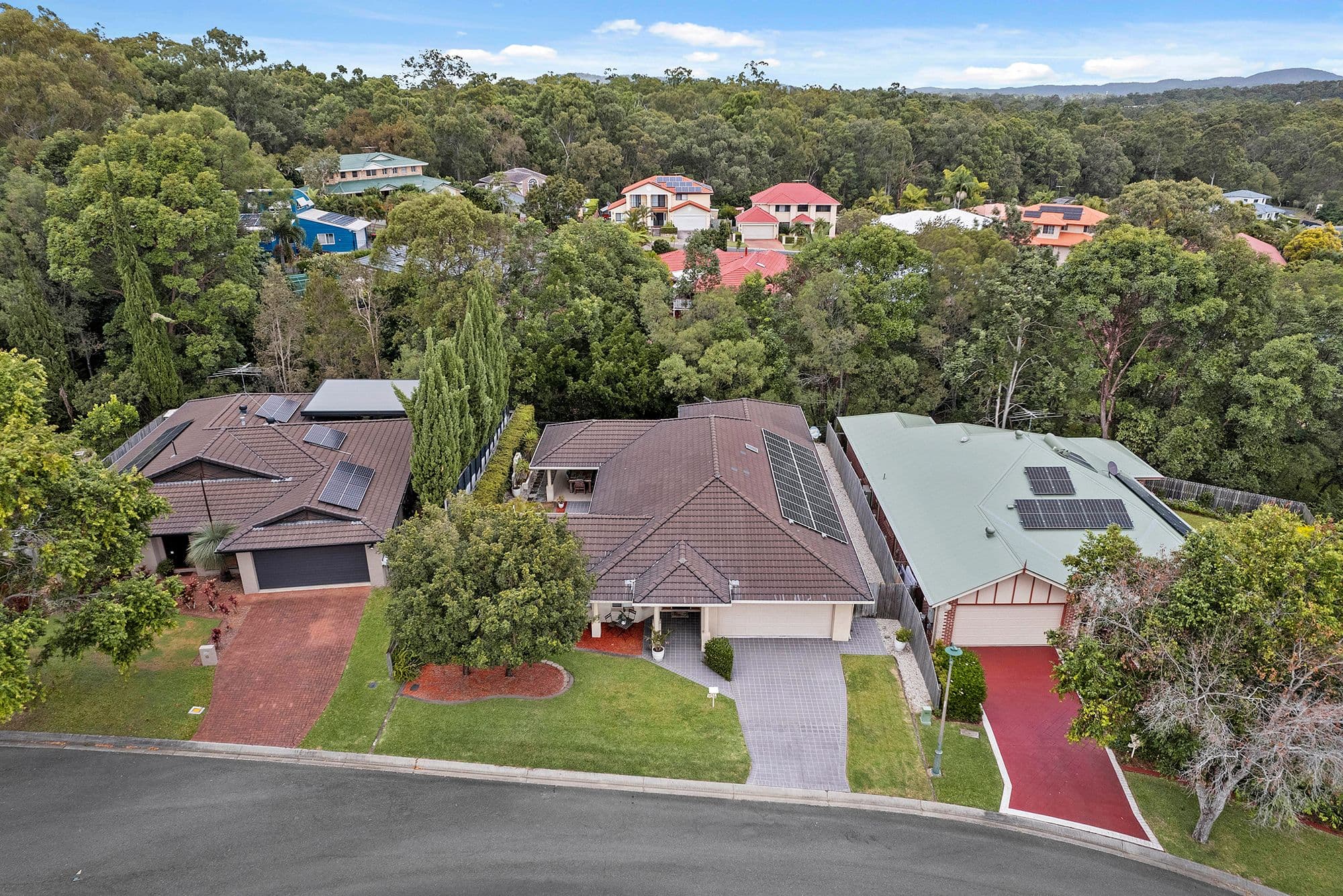 11 Kettleton Close, Bridgeman Downs QLD 4035, Bridgeman Downs - Thumbnail 2
