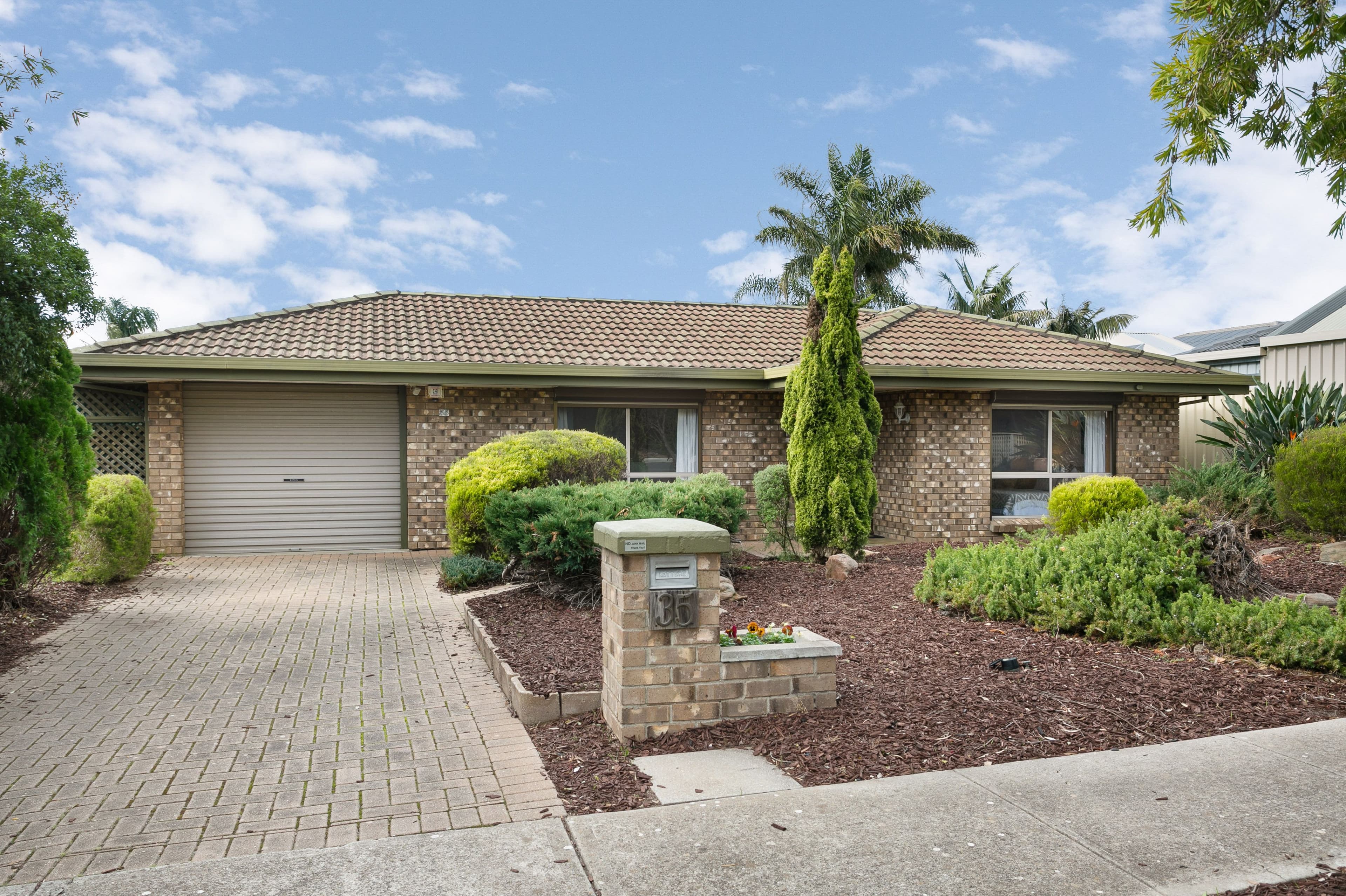 35 Banks Road, Woodcroft SA 5162, Woodcroft - Image 1