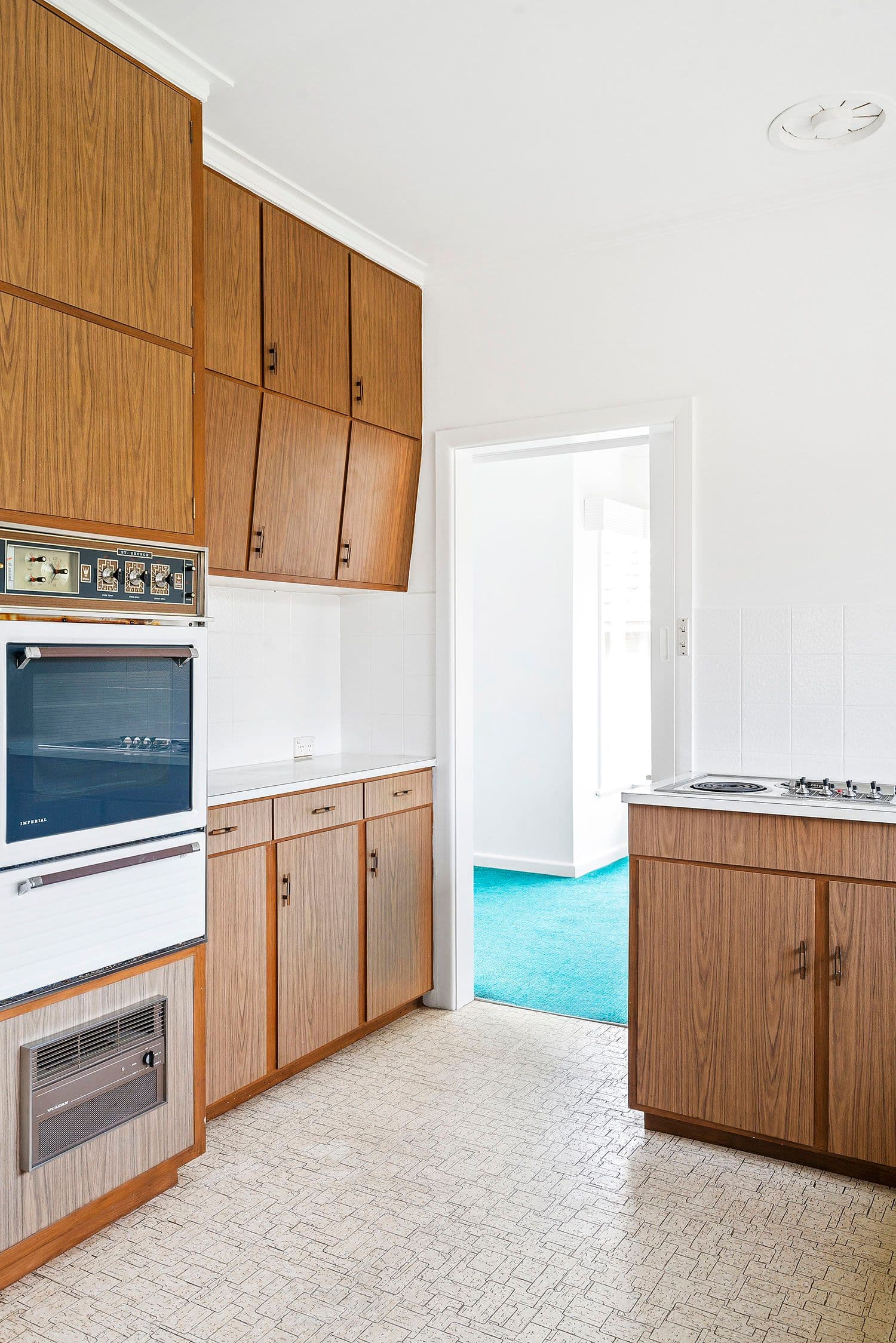 8 Churchill Avenue, Cheltenham VIC 3192, Cheltenham - Thumbnail 6