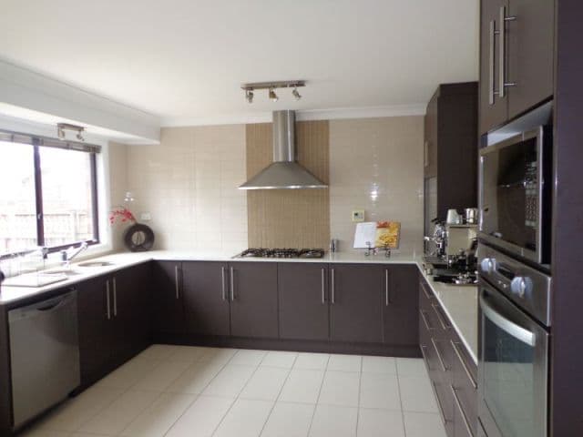 35 Mulligan Street, BOSSLEY PARK NSW 2176, Bossley Park - Thumbnail 2