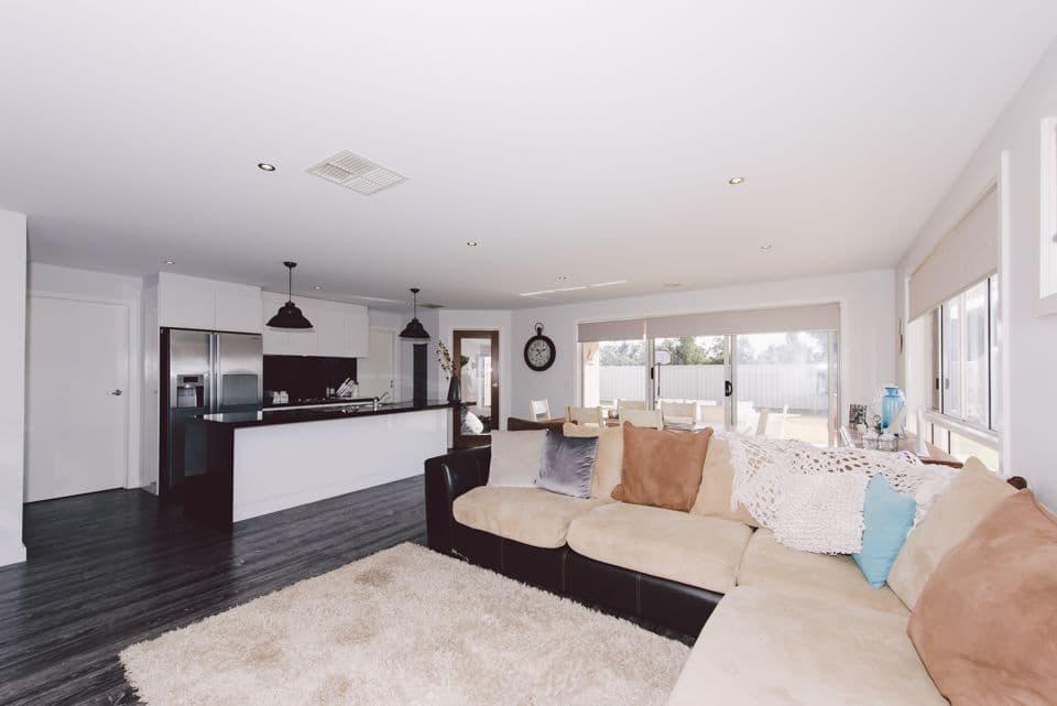 6 Alexander Street, Yarrawonga VIC 3730, Yarrawonga - Thumbnail 3