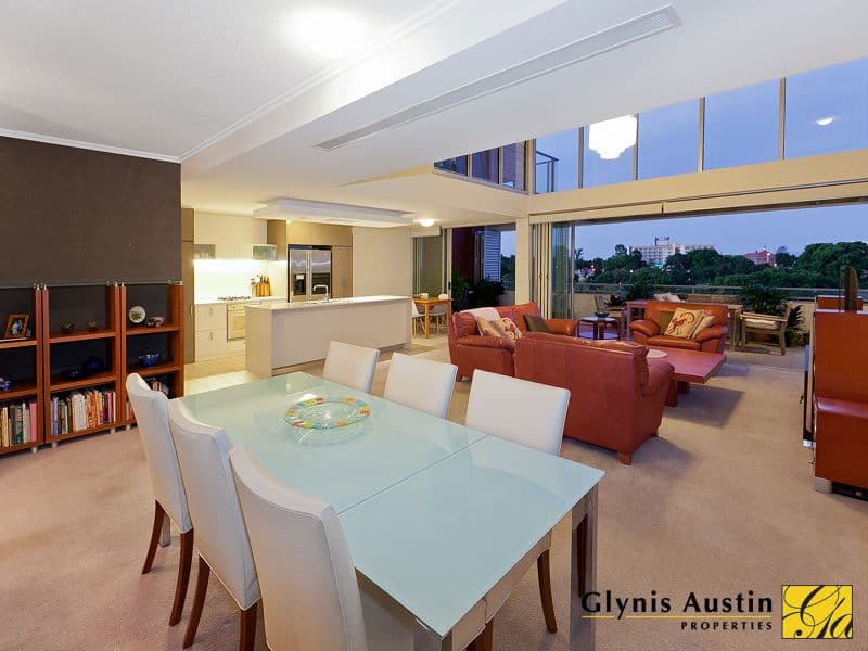 4 Parkland Boulevard, BRISBANE QLD 4000, Brisbane City - Thumbnail 3