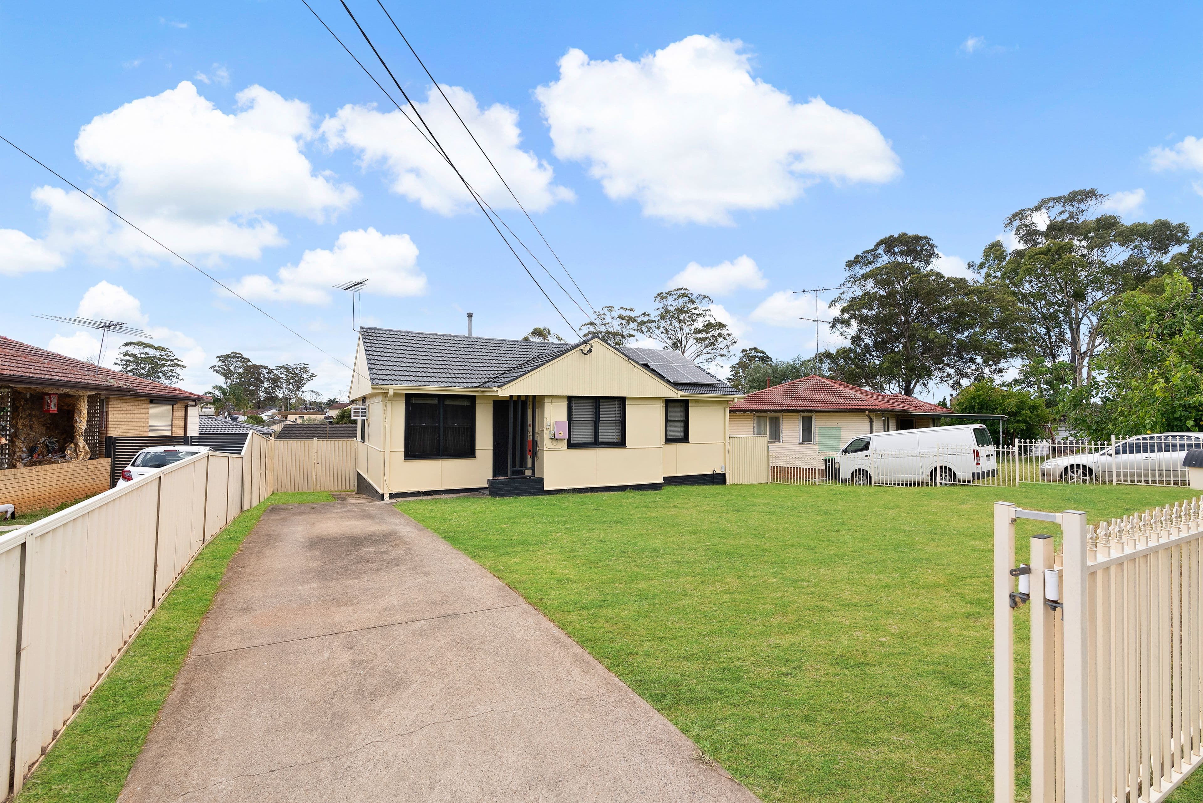 7 Busby Road, Busby NSW 2168, Busby - Thumbnail 2