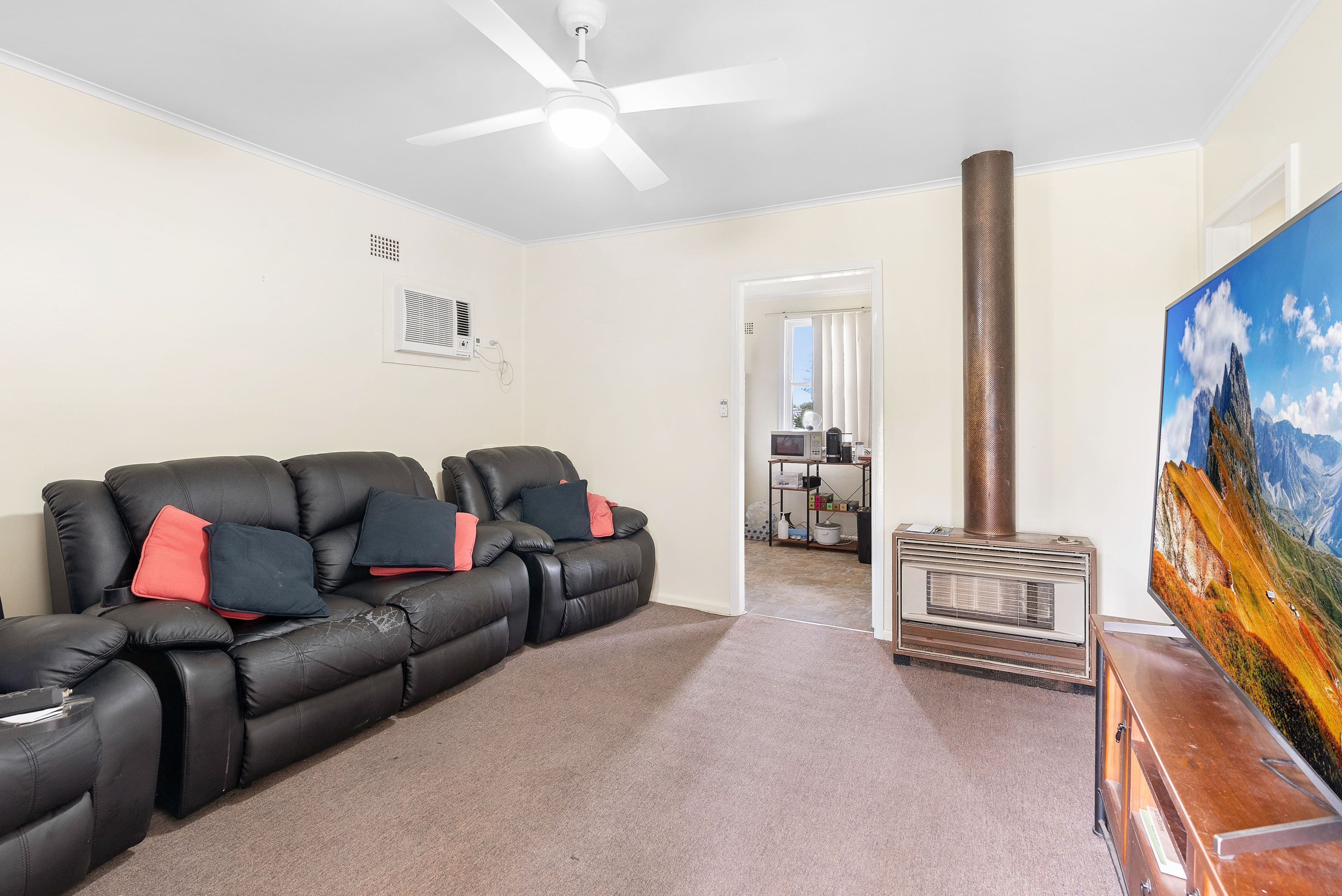 7 Busby Road, Busby NSW 2168, Busby - Thumbnail 4