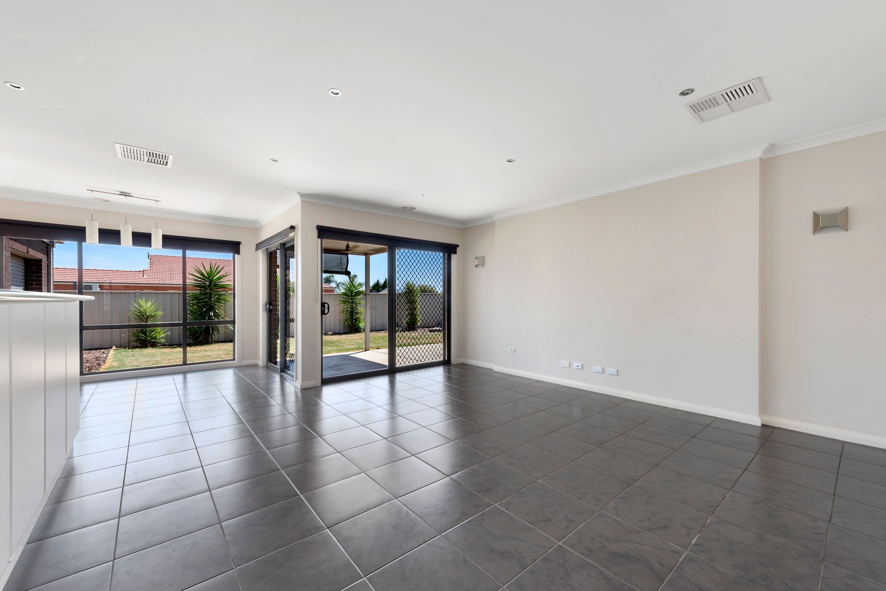 12 Leah Drive, Yarrawonga VIC 3730, Yarrawonga - Thumbnail 4