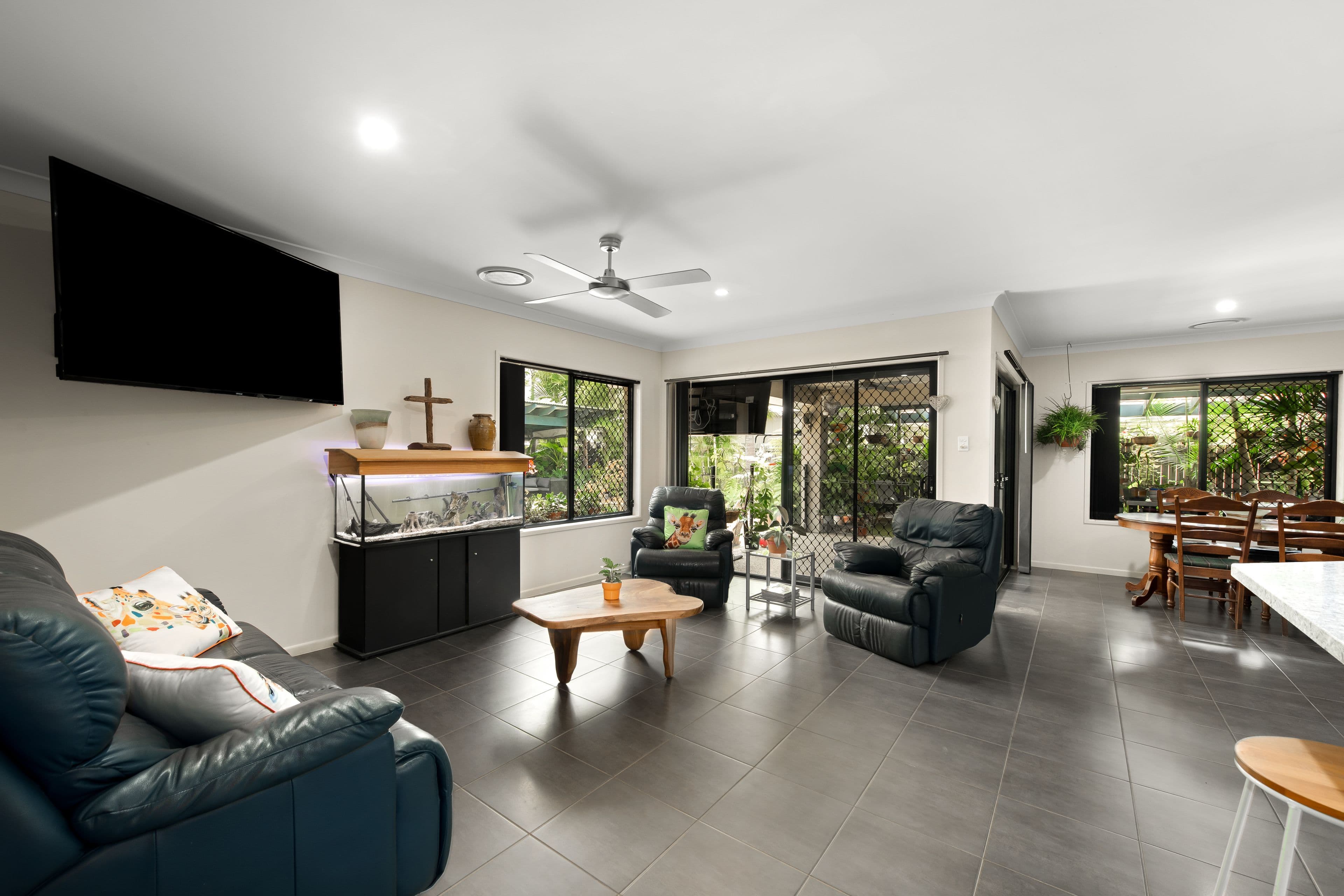 17 Maidenhair Drive, Beerwah QLD 4519, Beerwah - Thumbnail 4