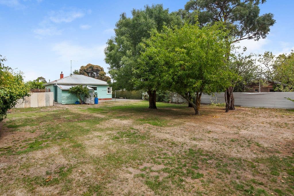 314 Eyre Street, Buninyong VIC 3357, Buninyong - Thumbnail 2