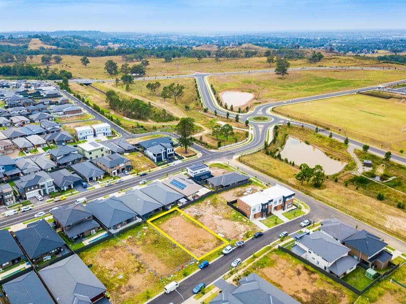 23 Rochester Street, Gregory Hills NSW 2557, Gregory Hills - Thumbnail 2