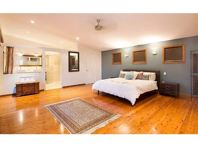 58 Allambi Avenue, BROADBEACH WATERS QLD 4218, Broadbeach Waters - Thumbnail 6