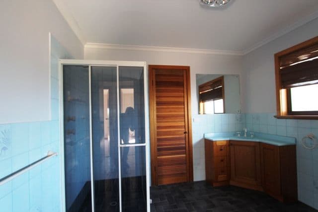5 Wallis Street, PORT NEILL SA 5604, Port Neill - Thumbnail 2