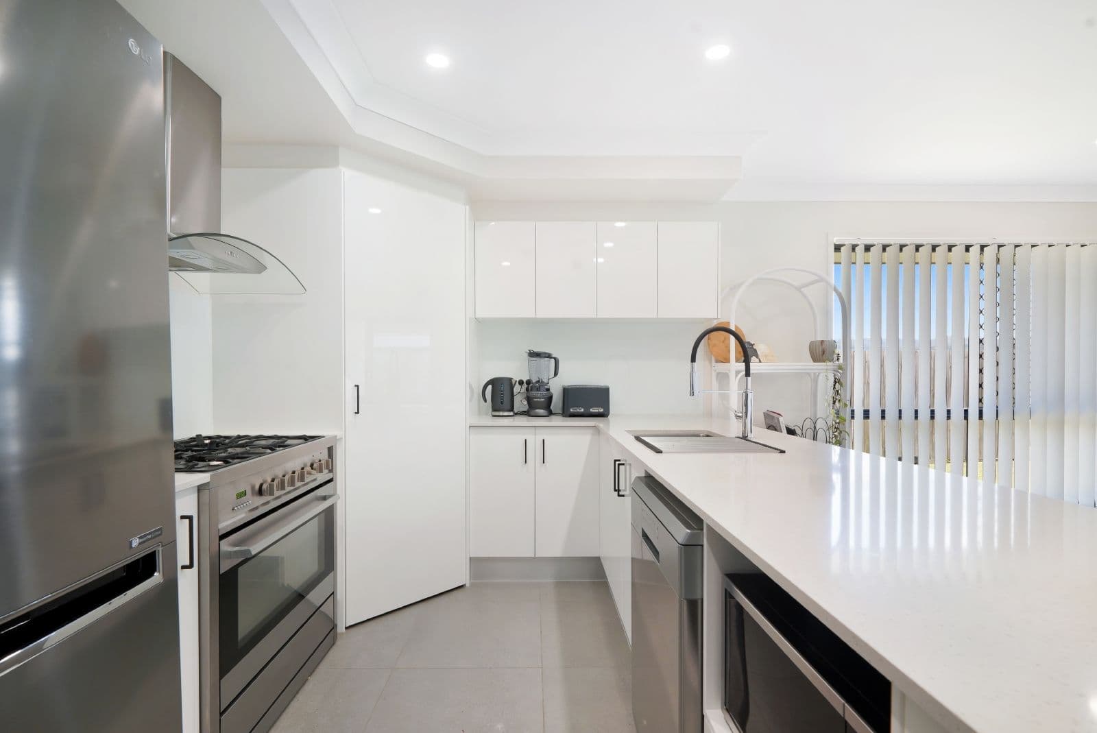 6 Bell Court, Maudsland QLD 4210, Maudsland - Thumbnail 5