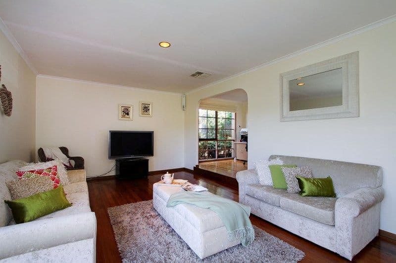 18 VALKYRIE Crescent, RINGWOOD VIC 3134, Ringwood - Image 1