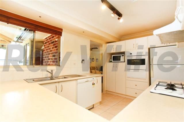 11 Ormonde Close, GLENMORE PARK NSW 2745, Glenmore Park - Thumbnail 4
